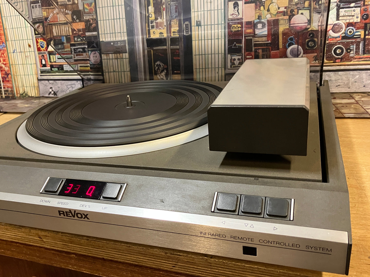 Revox B291 Direct Drive Linear Tracking Turntable