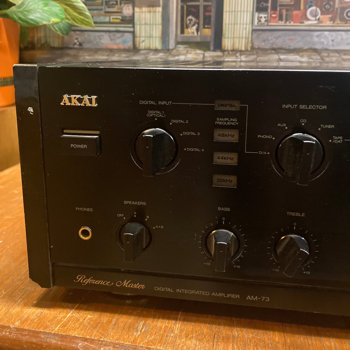 Akai AM73 Amplifier