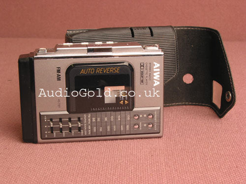 Aiwa Radio Cassette Player Walkman HS-TA273 + Aiwa Headphones Collectable Aiwa Radio Cassette Player Walkman HS-TA273 + Aiwa Headphones Collectable