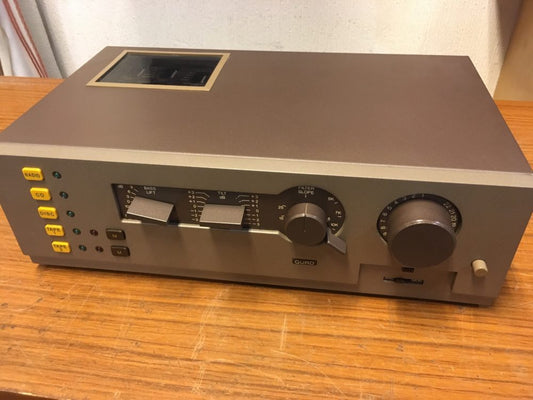 Quad 44 pre amp