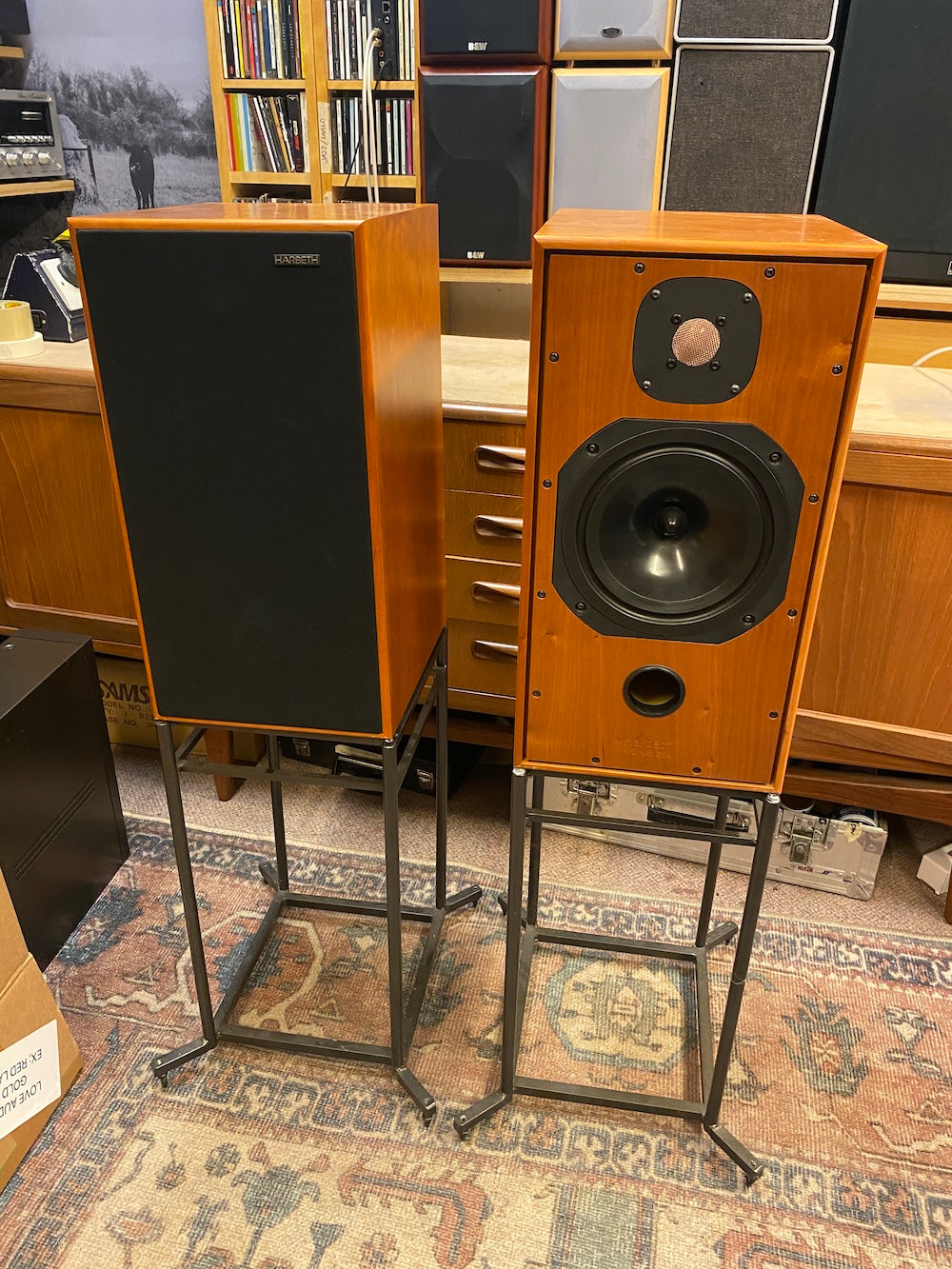 Harbeth HL Compact 7ES-2 + stands