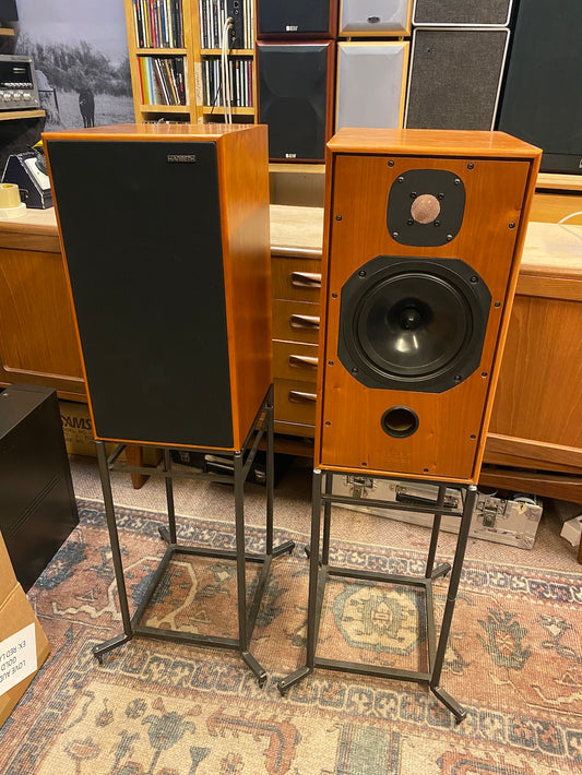 Harbeth HL Compact 7ES-2 + stands