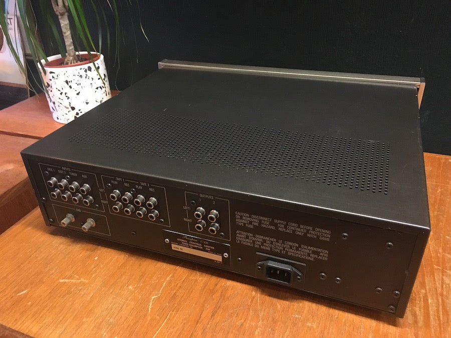 Accuphase C230 pre + M-60 mono power amps