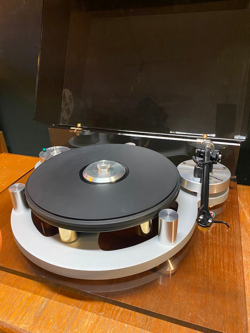 Michell Gyrodec with Rega RB 300 tonearm and Denon 304 Moving coil cartridge