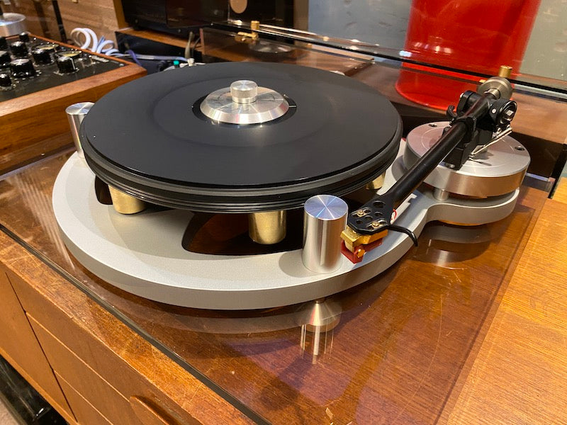 Michell Gyrodec with Rega RB 300 tonearm