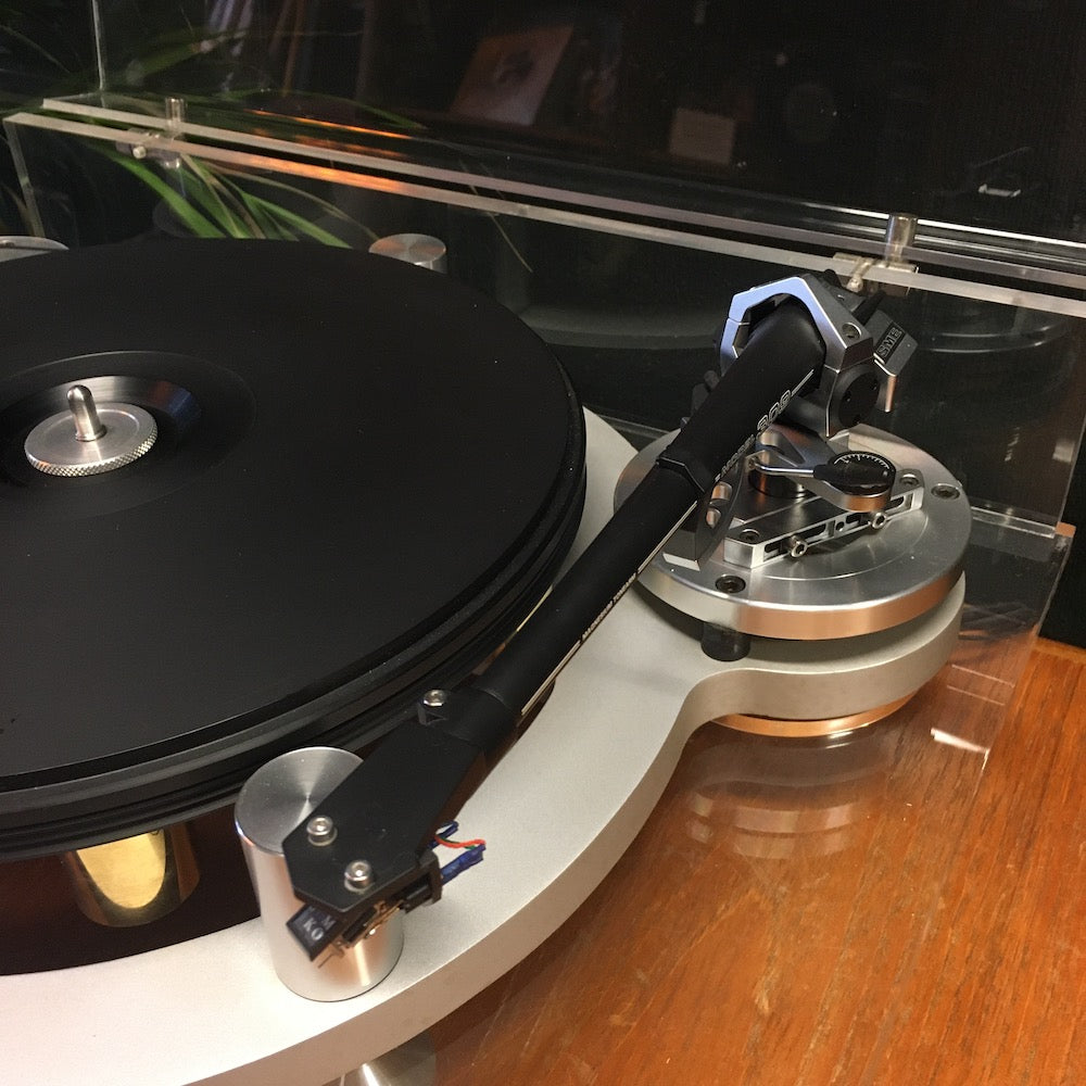 Michell Gyrodec with Gyropower QC and SME Model 309 tonearm.