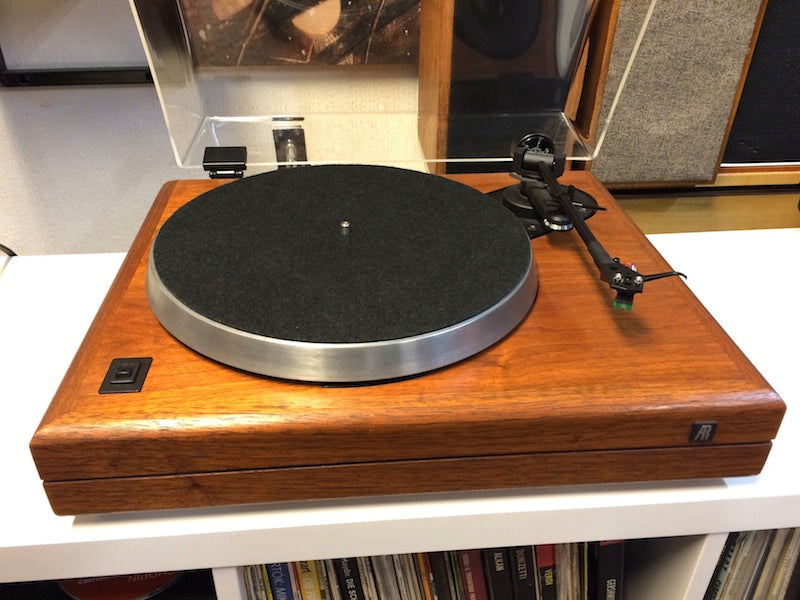 AR Legend turntable