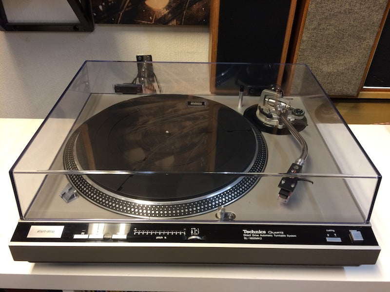 Technics - SL-1600 MK2 / SL-1610 MK2 pu/électrophone/phono Technics - SL-1600 MK2 / SL-1610 MK2 pu/électrophone/phono