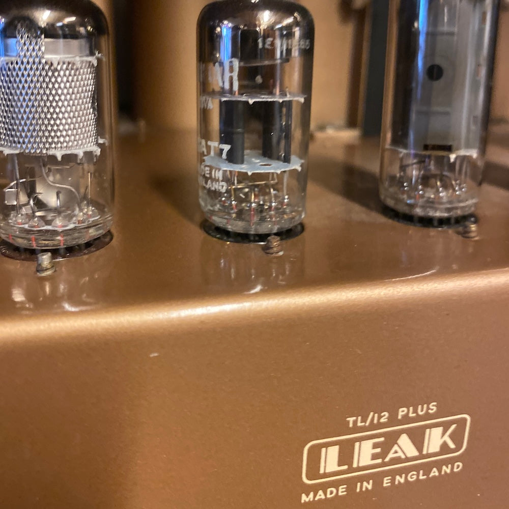 Leak TL/12 Plus valve monoblock amplifiers