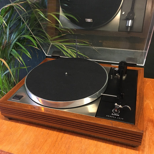 Linn Sondek LP12, Aro arm, Lingo 2 power supply.