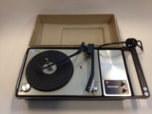 Waltham portable record player